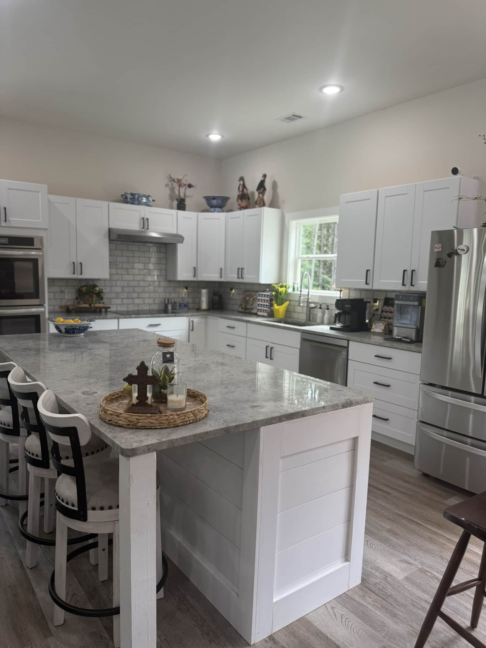 Gourmet kitchen 